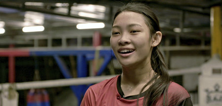 Die 17jährige Pimaran Ruengson hat über 60 Kämpfe im Muay Thai h...