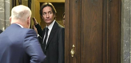 Der ehemalige Finanzminister Karl-Heinz Grasser (r.) sieht im Bu...