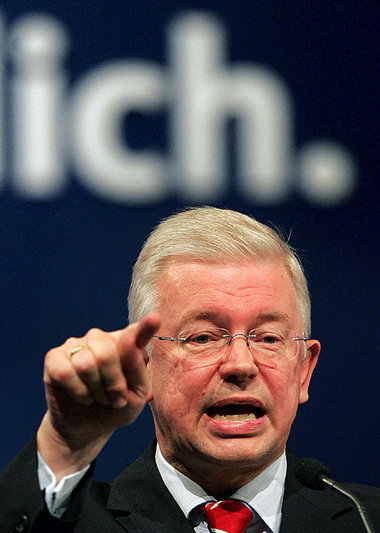 Auch Hessens Ministerpräsident Koch (CDU) bläst zum Kreuzzug geg... Auch Hessens Ministerpräsident Koch (CDU) bläst zum Kreuzzug geg...