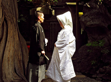 Für Traditionsbewußte: »Der Kimono« Für Traditionsbewußte: »Der Kimono«