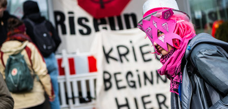 Protestaktion vor dem Bundesamt für Wirtschaft und Ausfuhrkontro...