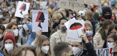 Demonstranten streiken am Mittwoch gegen das Abtreibungsverbot i...