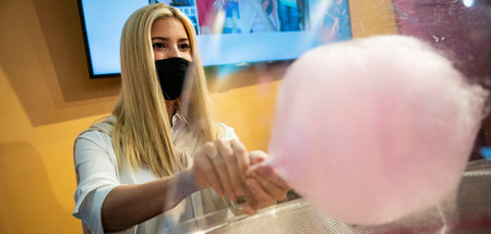 Krude Bedürfnisse: Ivanka Trump gibt dem Affen Zucker