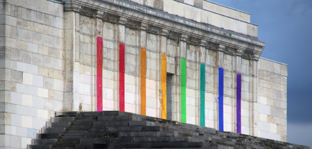 »Maximaler Kontrast«: »Regenbogenpräludium« an der Zeppelintribü...