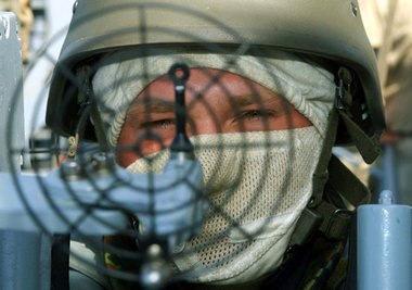 Die Küste Dschibutis im Visier eines Bundeswehrsoldaten auf der ... Die Küste Dschibutis im Visier eines Bundeswehrsoldaten auf der ...