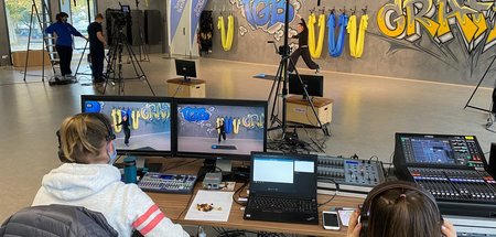 »Am Computer fit halten«: »Virtuelle Gymnastikstunde«