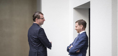 Müssen ein paar Fragen beantworten: Roland Wöller und Michael Kr...