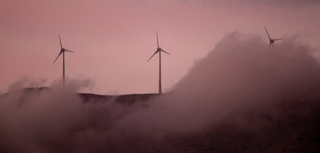 Die Schönheit der Windräder kann den Reiz der griechischen Insel...