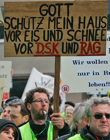 Kohle ist nicht mehr angesagt. Demonstration vor der RAG (jetzt ...