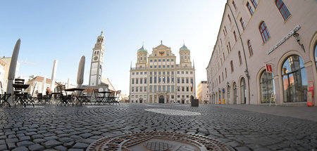 Das Augsburger Rathaus – hier noch ohne Camp (März 2020)