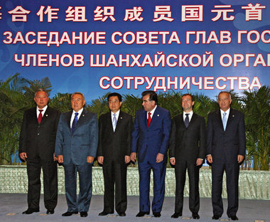 Gruppenbild der Staatschefs von Kirgisien, Kasachstan, China, Ta...