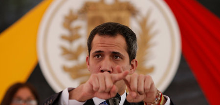 Juan Guaidó sollte sich laut Richterin Cockerill auf die Suche n...