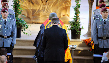 Neue Sprachregelung: »Dieser Hauptfeldwebel ist für die Bundesre...