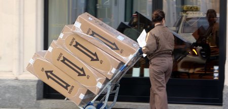 Paketdienste, Essensauslieferer: Ein neuer großer Sektor prekäre... Paketdienste, Essensauslieferer: Ein neuer großer Sektor prekäre...
