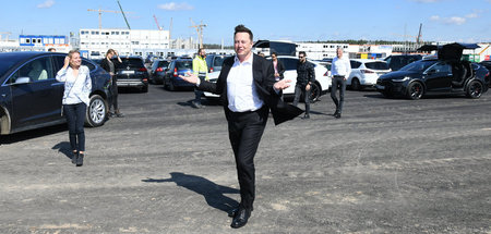 Elon_Musk_besucht_Ba_66530315.jpg