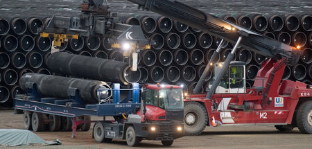 Sassnitz-Mukran: Rohre für die Ostsee-Gaspipeline Baltic Pipe