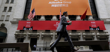 USA-CHINA-STOCKS.JPG