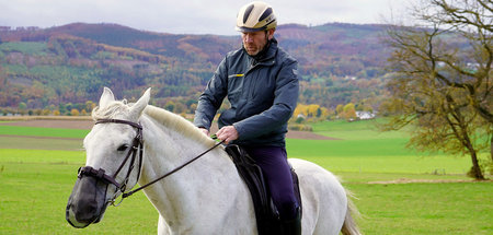 Bernhard Dornsiepen beim rheinischen Klosterritt in Dormagen: »R... Bernhard Dornsiepen beim rheinischen Klosterritt in Dormagen: »R...