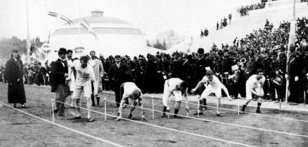 Klar getrennte Bahnen: 100-Meter-Vorlauf bei den Olympischen Spi... Klar getrennte Bahnen: 100-Meter-Vorlauf bei den Olympischen Spi...
