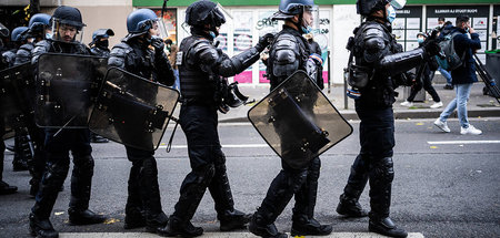 Nicht selten schickte Frankreichs Regierung dieses Jahr Polizist...