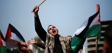 Demonstranten in Gaza fordern den Rücktritt von Abbas (24.2.2019...
