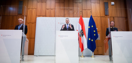 Oberst Michael Mimra, Österreichs Innenminister Karl Nehammer, L...