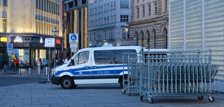 Wenig los: Einsatzfahrzeug der Bundespolizei am Sonnabend in der...