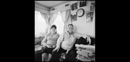 Ann und Michael, die mit ihrem Caravan in Limerick Station gemac...