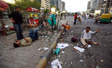 Tod und Verzweiflung nach den Bombenanschlägen in Delhi