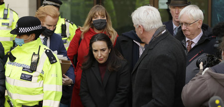 Trauer und Verzweiflung in London: Julian Assanges Verlobte Stel...