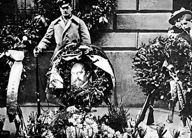 Trauer um Kurt Eisner am Ort seiner Ermordung am 21.Februar 1919...
