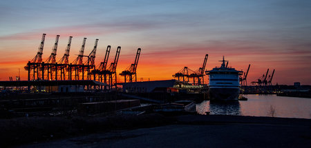 Sonnenuntergang_im_H_64996589.jpg