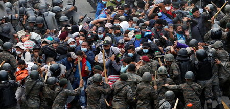 RTRMADP_3_USA-IMMIGRATION-CARAVAN.JPG