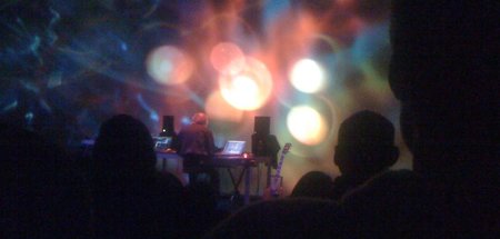 Lichter, viele Lichter: Manuel Göttsching hat’s gern etwas helle...