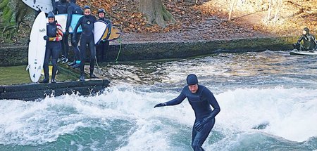 02-EG-Surfer-2-GiselaSonnenburg.jpg