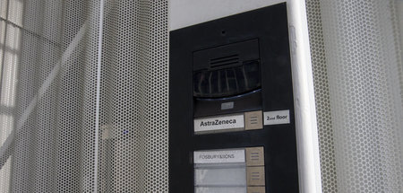Rabiate Methoden: Ermittler beschlagnahmten bei Astra-Zeneca Unt... Rabiate Methoden: Ermittler beschlagnahmten bei Astra-Zeneca Unt...