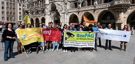 Demo gegen das Polizeiaufgabengesetz in München (20.4.2018) Demo gegen das Polizeiaufgabengesetz in München (20.4.2018)