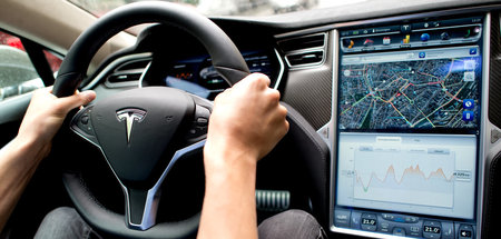 Probleme mit der Rücksicht: Bordcomputer in einem Tesla Model S