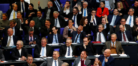 Können sich freuen, ihren Geschichtsrevisionismus mittlerweile a... Können sich freuen, ihren Geschichtsrevisionismus mittlerweile a...