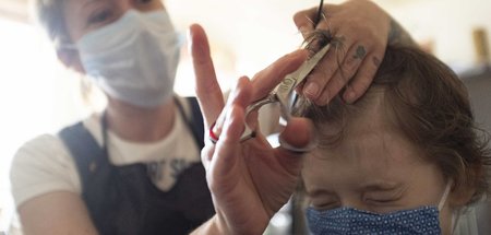 Haare ab und Kinder in den Präsenzunterricht: Die Ungeduld mit d...