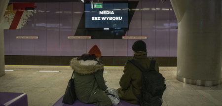 »Medien ohne Auswahl«: Öffentlichkeitswirksame Aktion privater M...