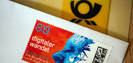 Briefmarke_mit_Matri_68219391.jpg