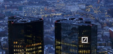 Inzwischen werden mehr als 70 ehemalige Manager des Geldhauses b...