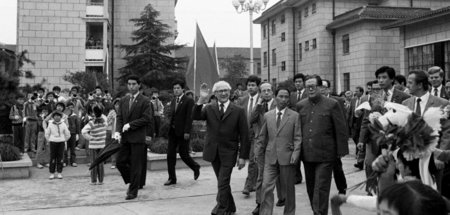 Erich Honecker bei seinem Staatsbesuch in China (20. bis 28.10.1...