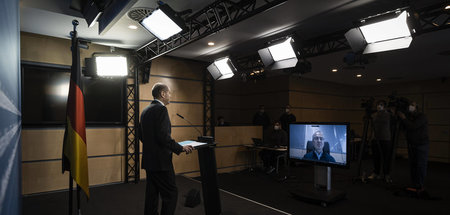 Bundesfinanzminister Olaf Scholz (SPD) bei der virtuellen Sitzun...