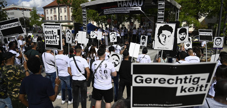 Kundgebung im Gedenken an die Opfer des Anschlags (Hanau, 22.8.2...