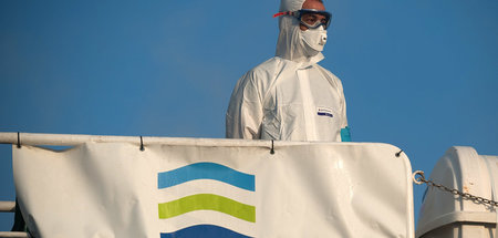 Frontex-Mitarbeiter auf Patrouillenboot im Hafen von Málaga (25....