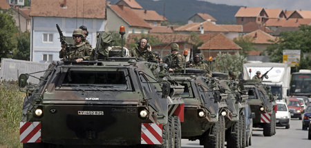 Auslands- oder Kampfeinsatz? Bundeswehr-Soldaten in Mitrovica im...