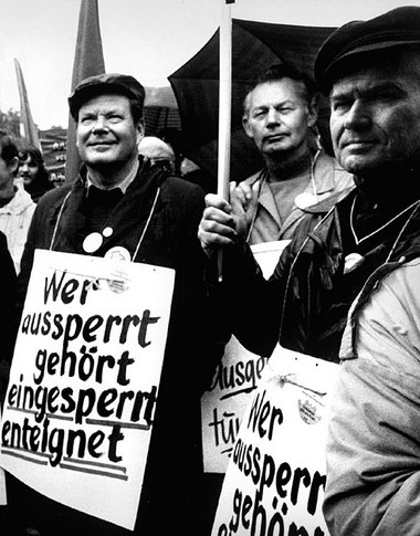 Absage an den Individualismus: Herbert Mies, Jahrgang 1929 war v... Absage an den Individualismus: Herbert Mies, Jahrgang 1929 war v...