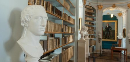 Bald barrierefrei: Büste des jungen Johann Wolfgang von Goethe i...